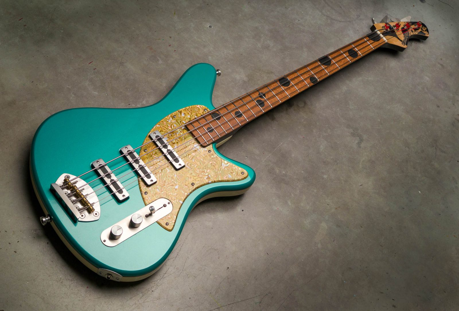 Sirena Pistolera Special Edition